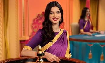 Hình ảnh thành viên đội ngũ hỗ trợ khách hàng của helo888 cổng game chính thức